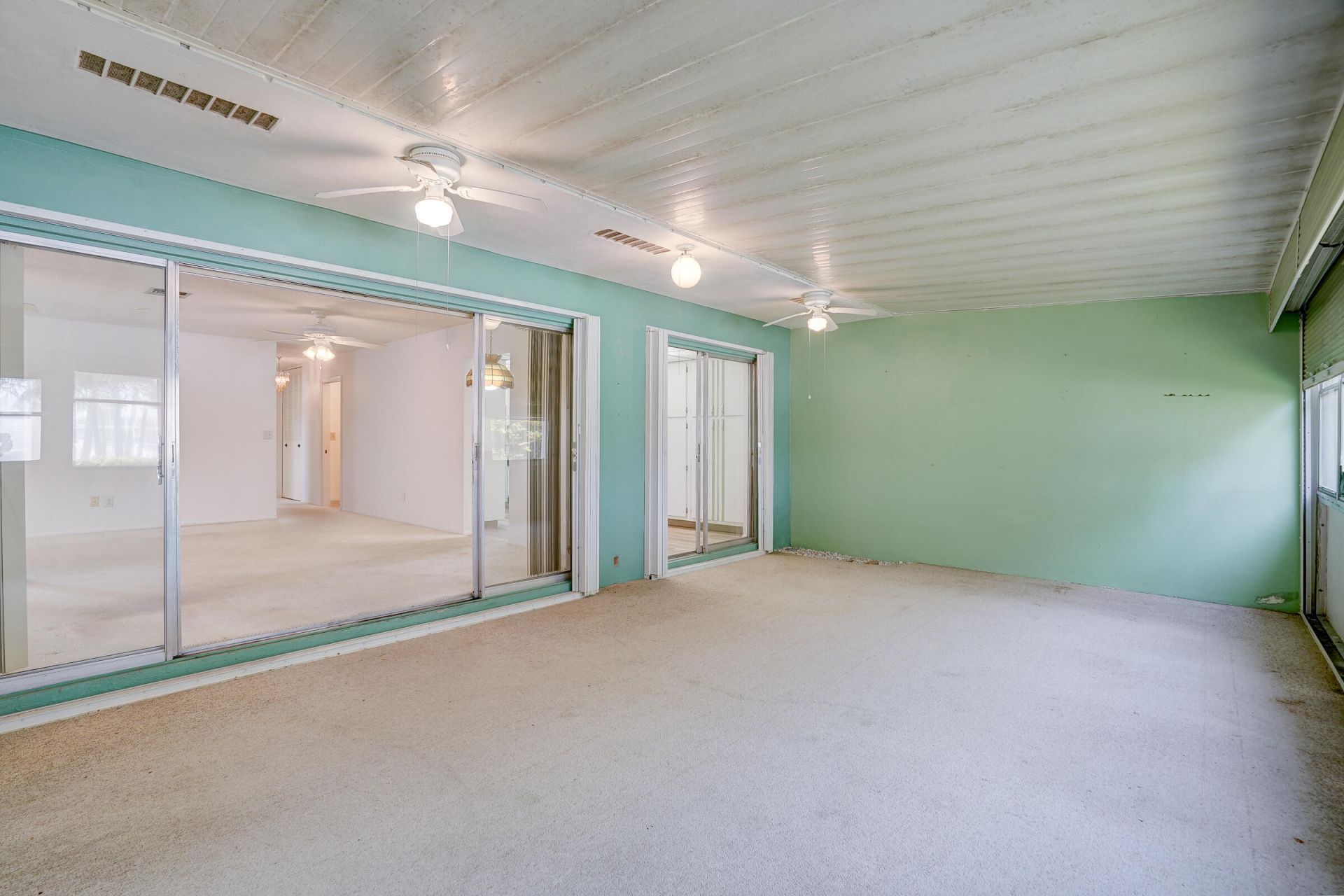 2886 E Fernley Drive E, Unit 51, West Palm Beach, FL 33415 Photo