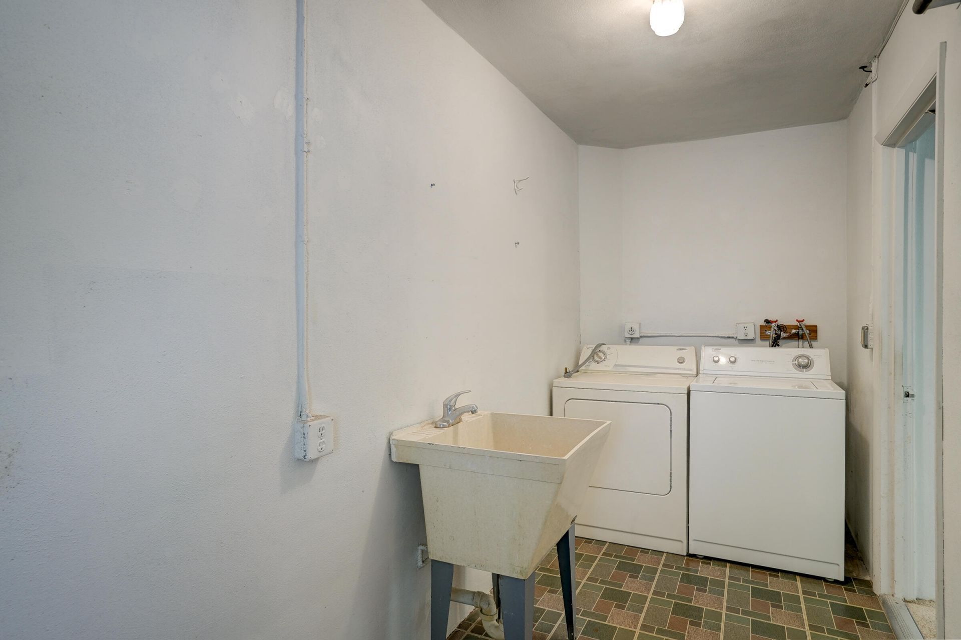 2886 E Fernley Drive E, Unit 51, West Palm Beach, FL 33415 Photo