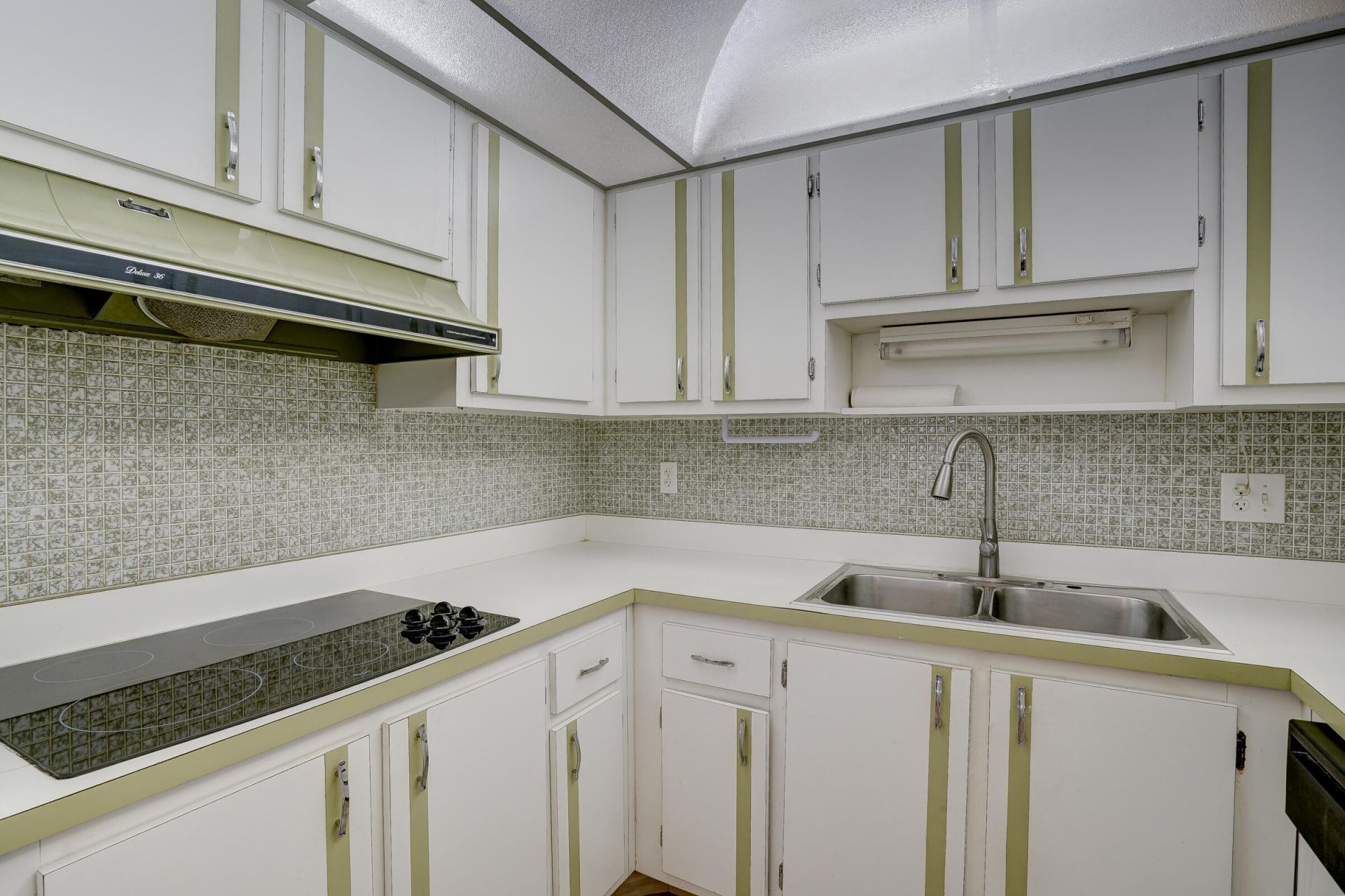 2886 E Fernley Drive E, Unit 51, West Palm Beach, FL 33415 Photo
