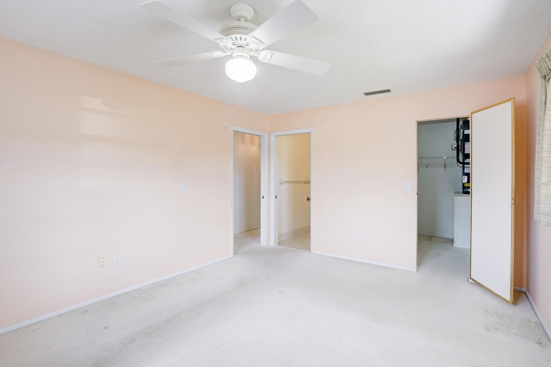 2886 E Fernley Drive E, Unit 51, West Palm Beach, FL 33415 Photo