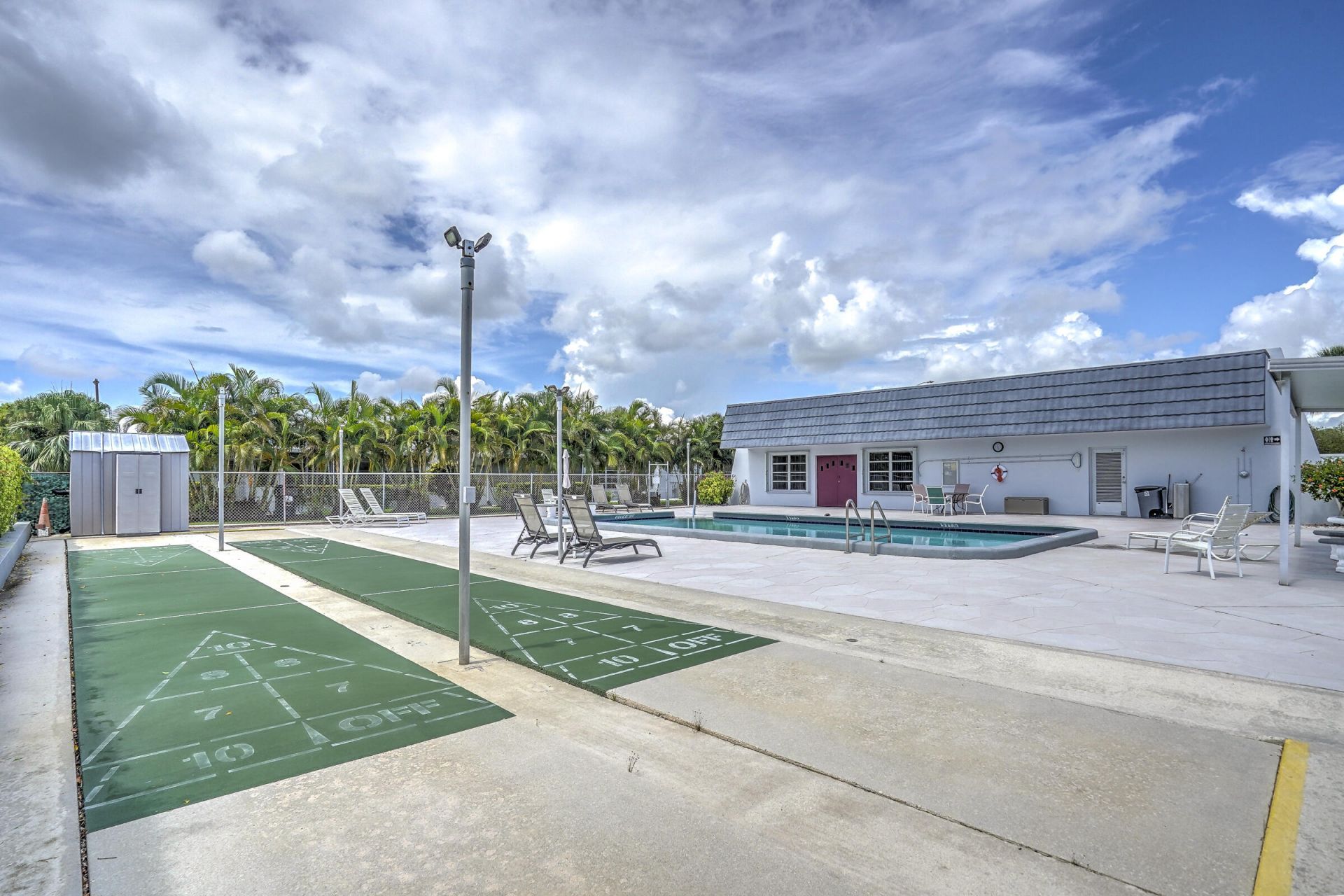 2886 E Fernley Drive E, Unit 51, West Palm Beach, FL 33415 Photo