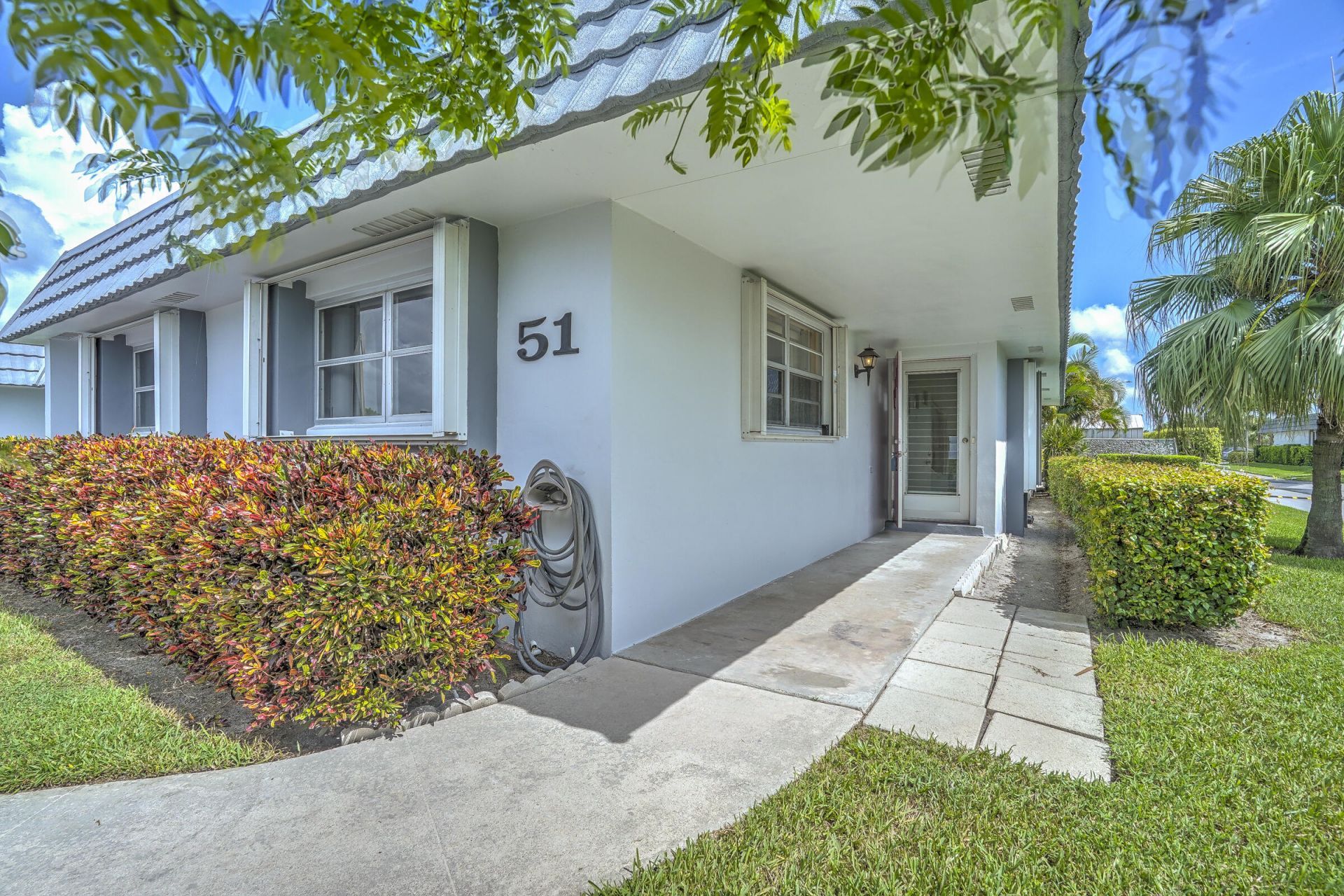 2886 E Fernley Drive E, Unit 51, West Palm Beach, FL 33415 Photo