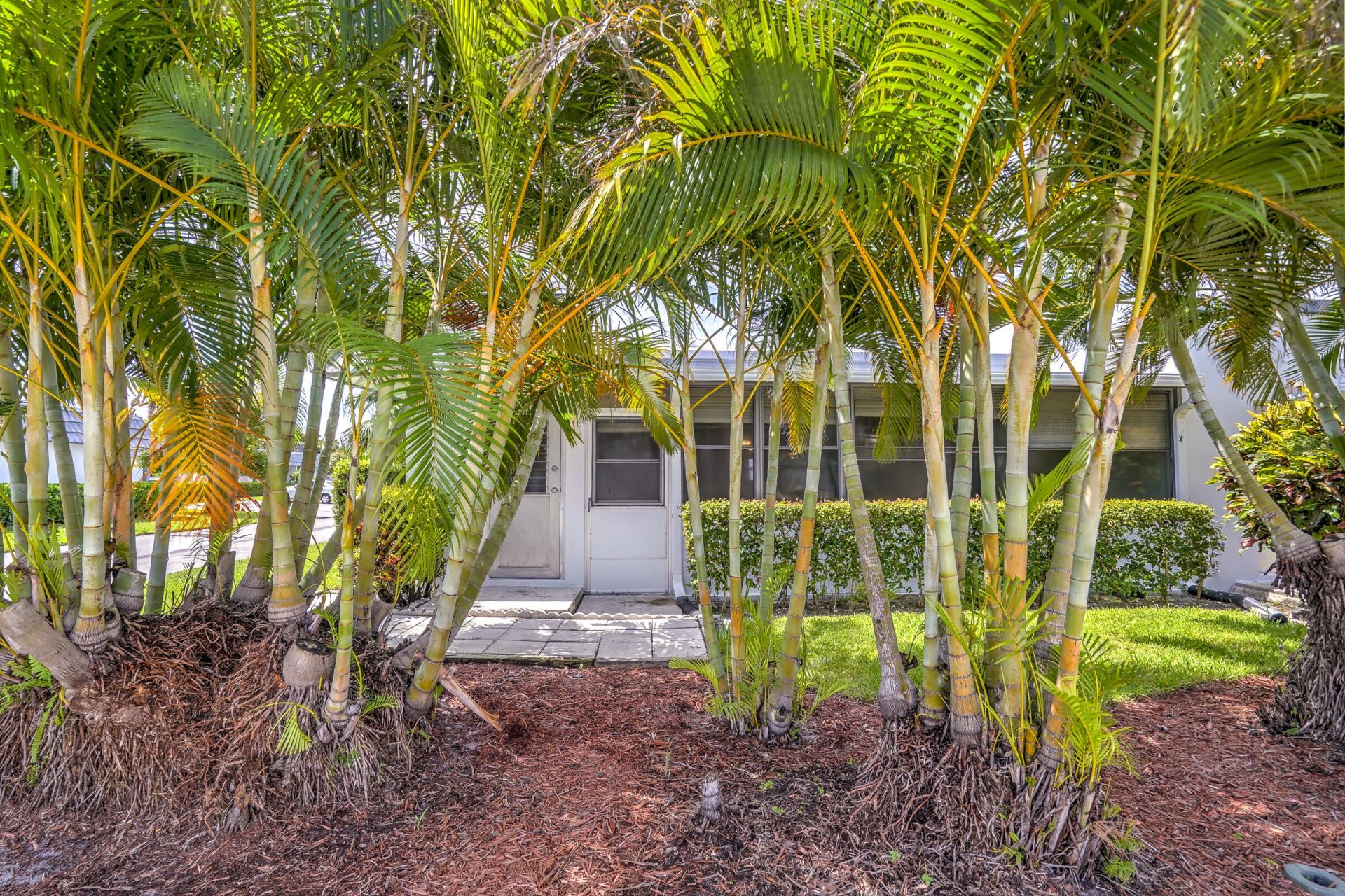 2886 E Fernley Drive E, Unit 51, West Palm Beach, FL 33415 Photo