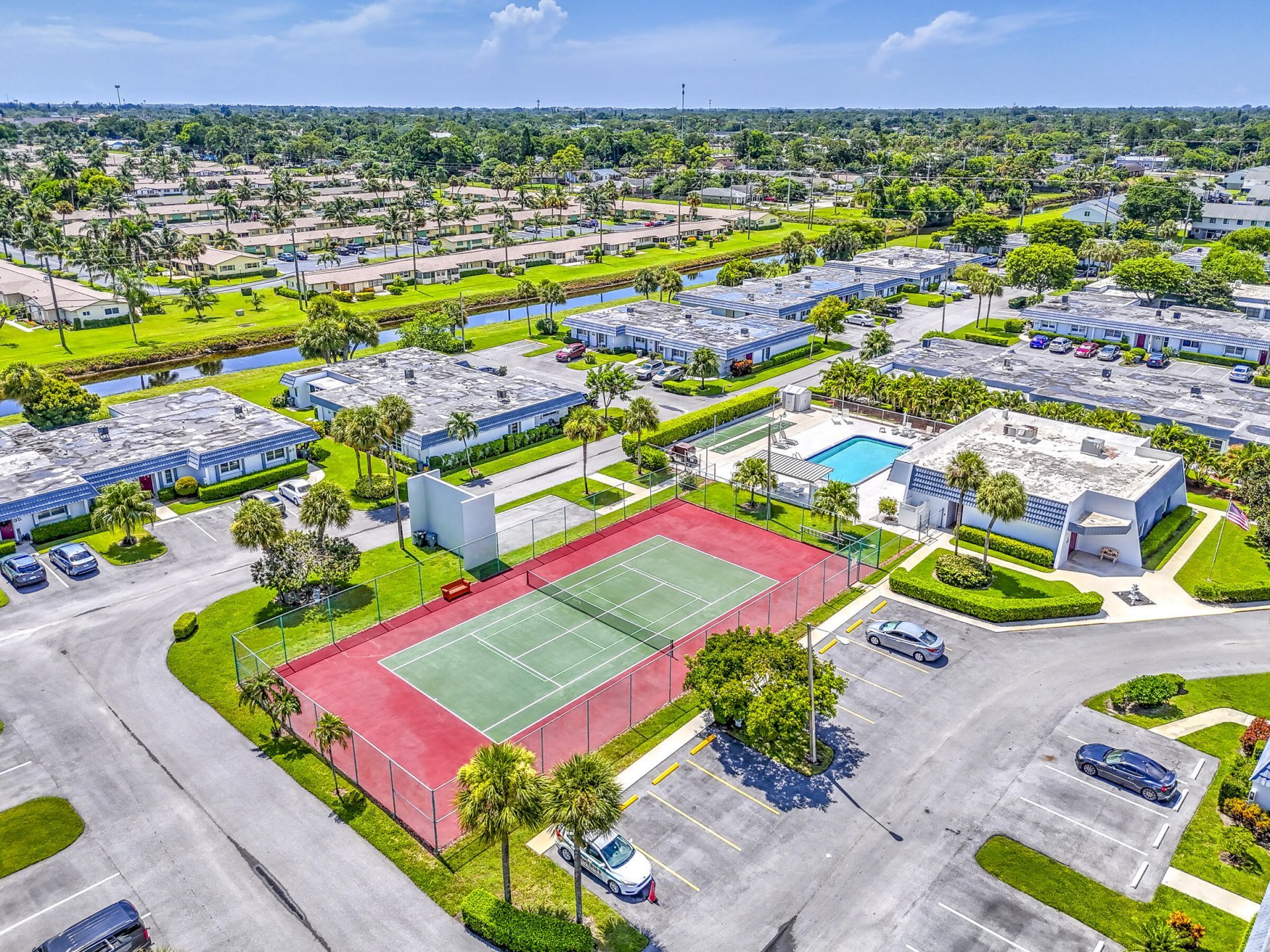 2886 E Fernley Drive E, Unit 51, West Palm Beach, FL 33415 Photo