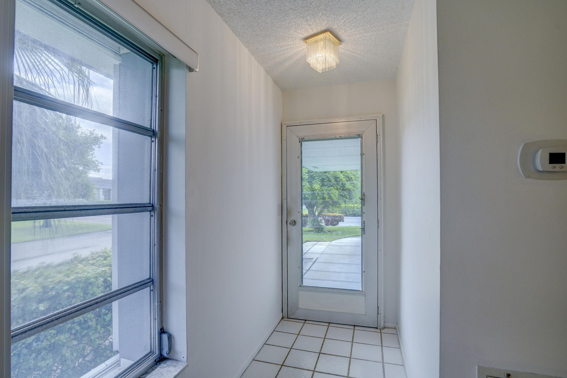 2886 E Fernley Drive E, Unit 51, West Palm Beach, FL 33415 Photo