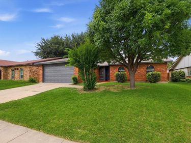4409 Buckeye Street, Fort Worth, TX 76137