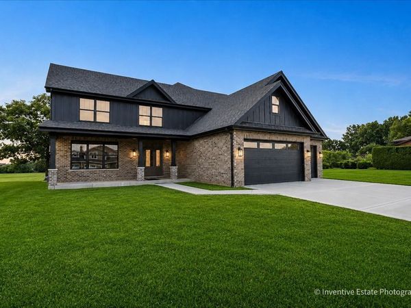 15610 S 82 Avenue , Orland Park, IL 60467