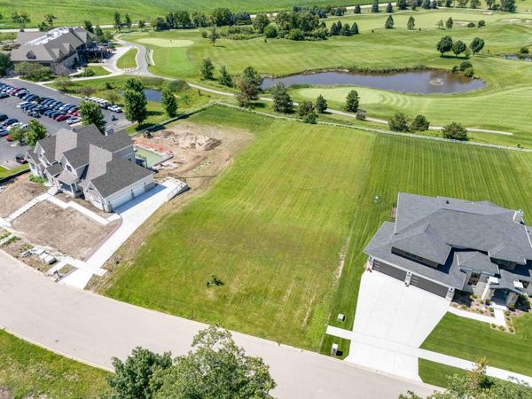 7629 Clubhouse Drive , Yorkville, IL 60560
