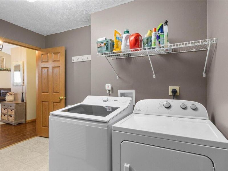 381 W Elm Street, North Lewisburg, OH 43060 Photo 11