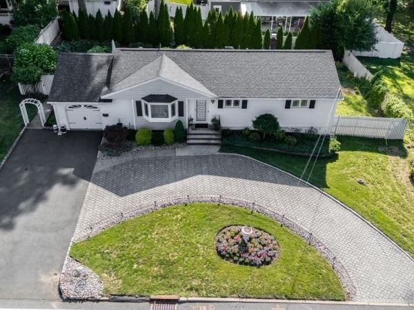 950 Blanch Ave, Norwood, NJ 07648