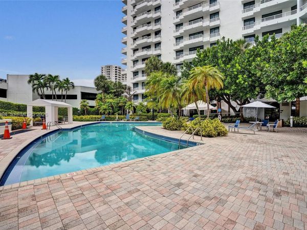 3300 NE 192nd St , Unit 118, Aventura, FL 33180