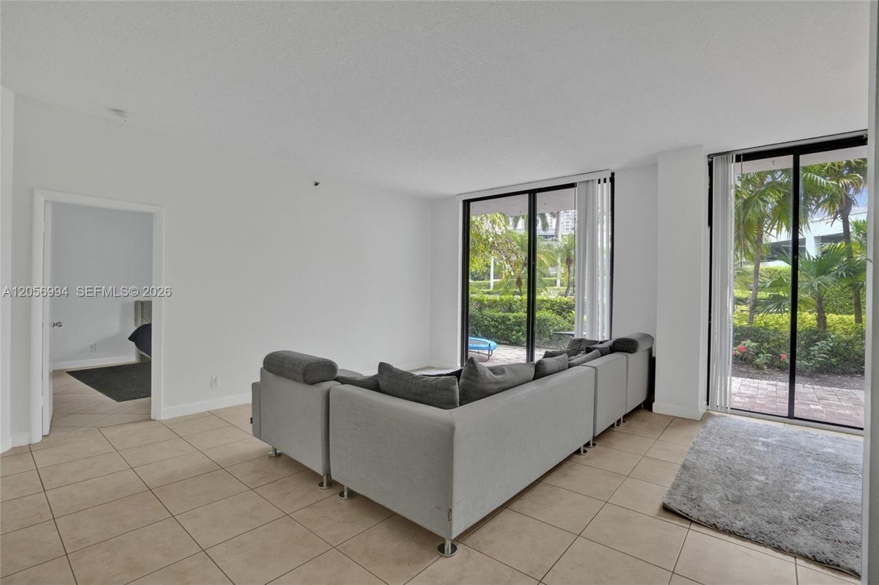 3300 NE 192nd St , Unit 118, Aventura, FL 33180 Photo