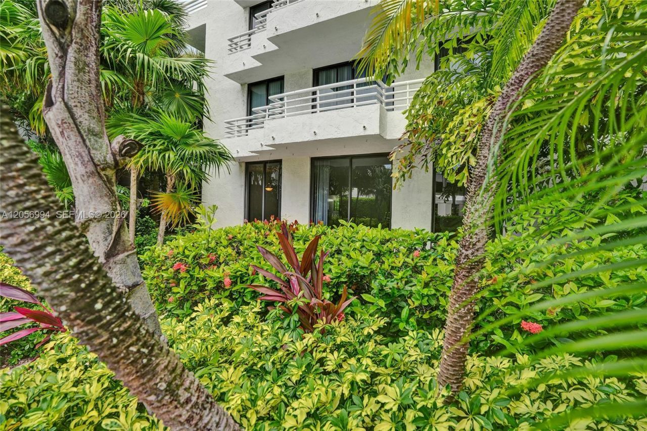 3300 NE 192nd St , Unit 118, Aventura, FL 33180 Photo