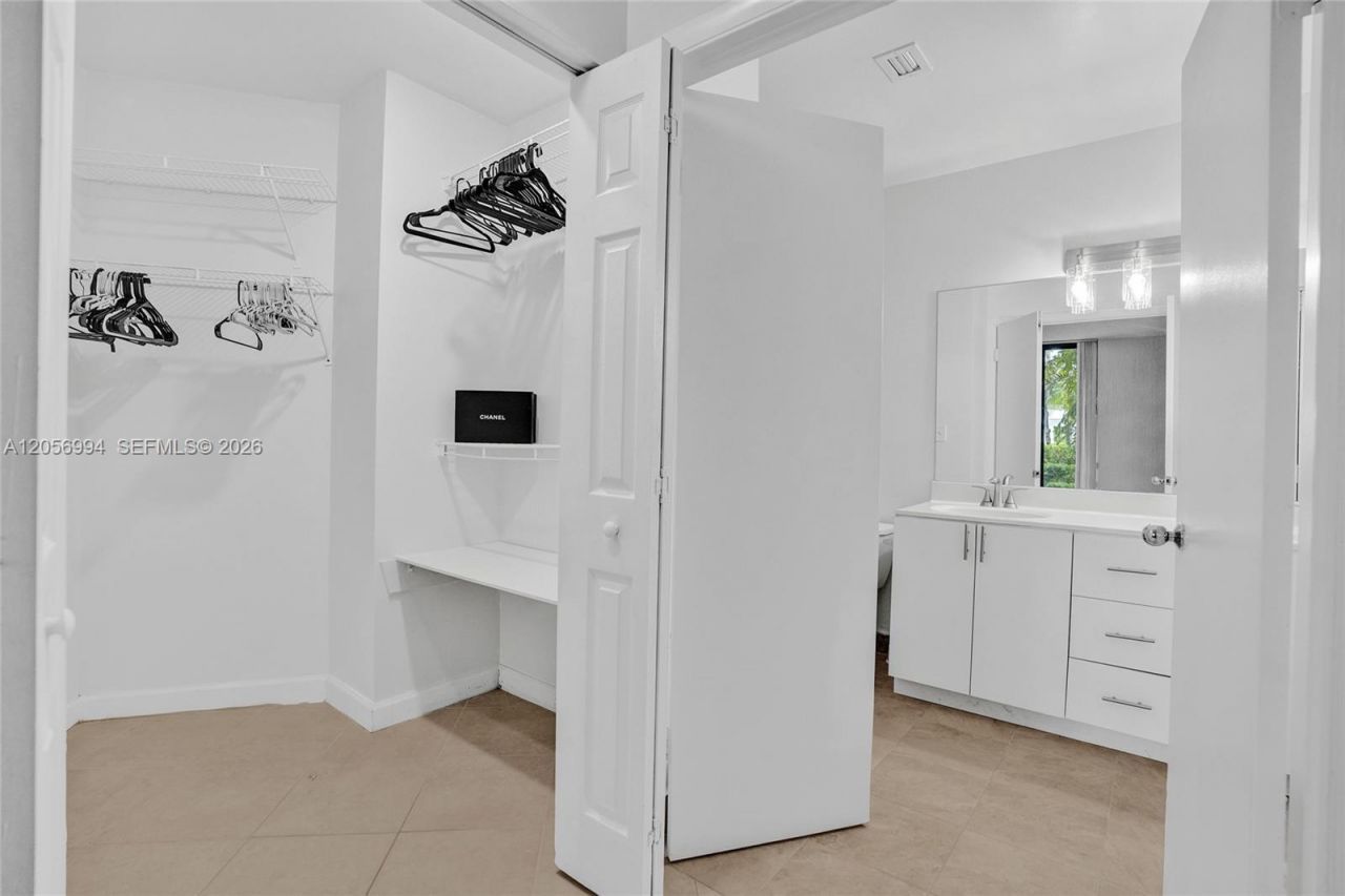 3300 NE 192nd St , Unit 118, Aventura, FL 33180 Photo