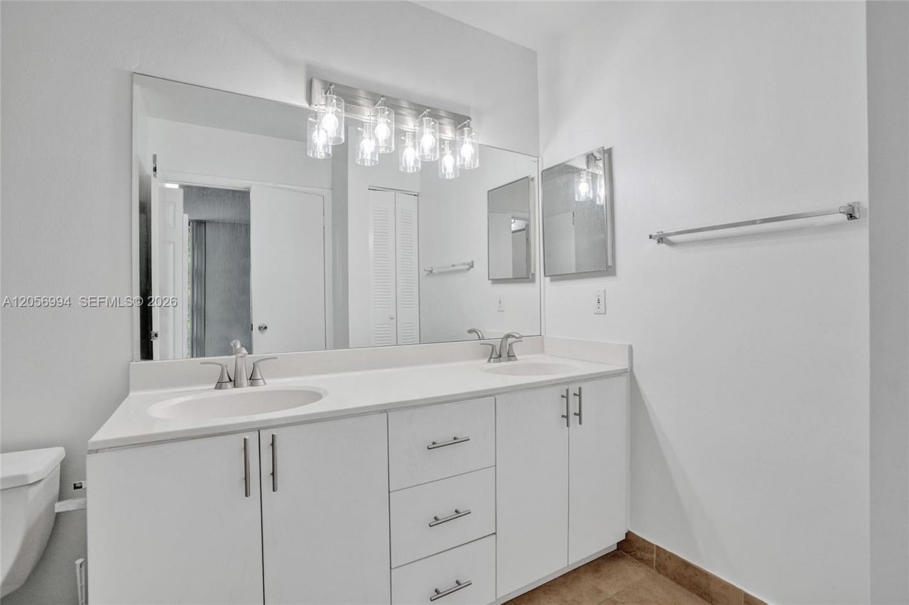 3300 NE 192nd St , Unit 118, Aventura, FL 33180 Photo