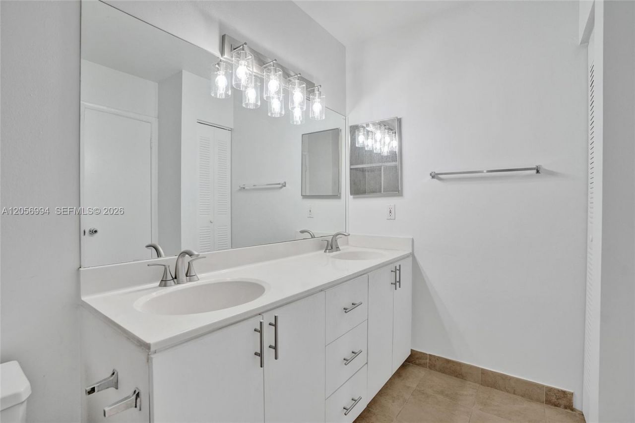 3300 NE 192nd St , Unit 118, Aventura, FL 33180 Photo