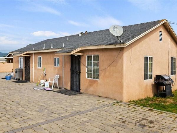 10557 f Nopalito Street, Ventura, CA 93004