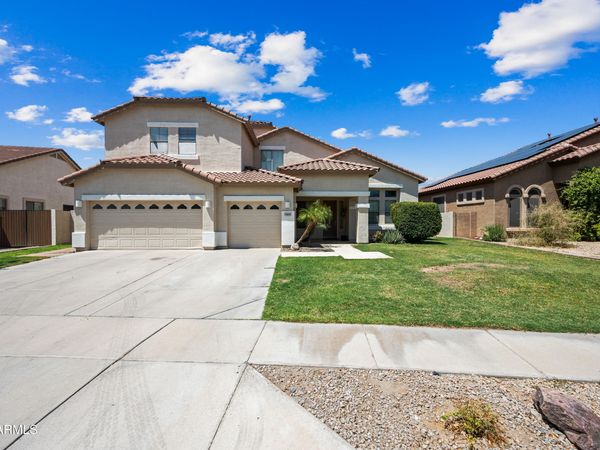 8698 W MORTEN Avenue, Glendale, AZ 85305