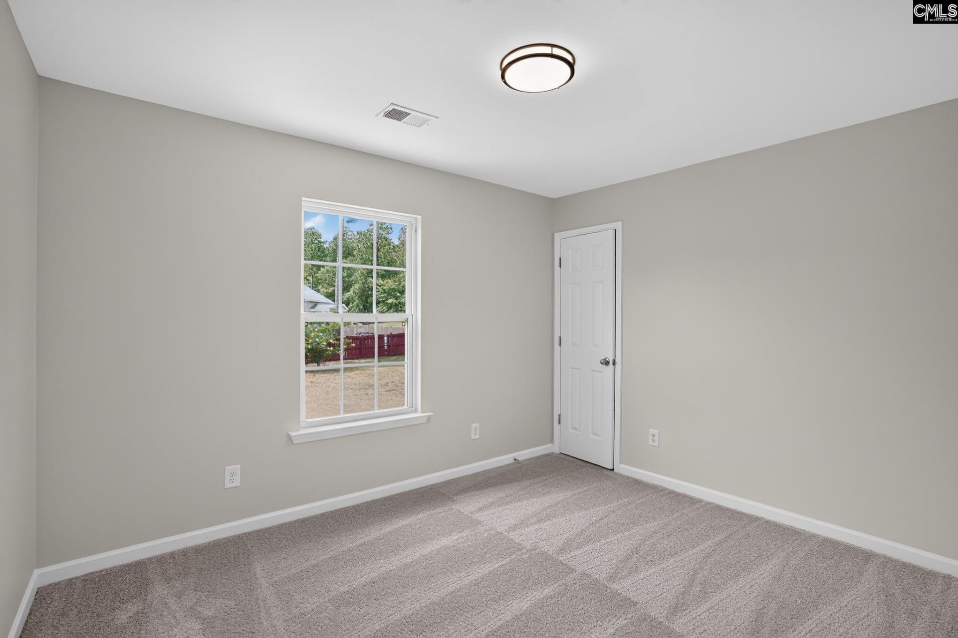 305 Lingonberry Drive  Photo 7