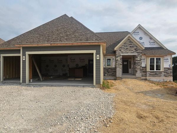 1607 Sauk Trl, Waukesha, WI 53189