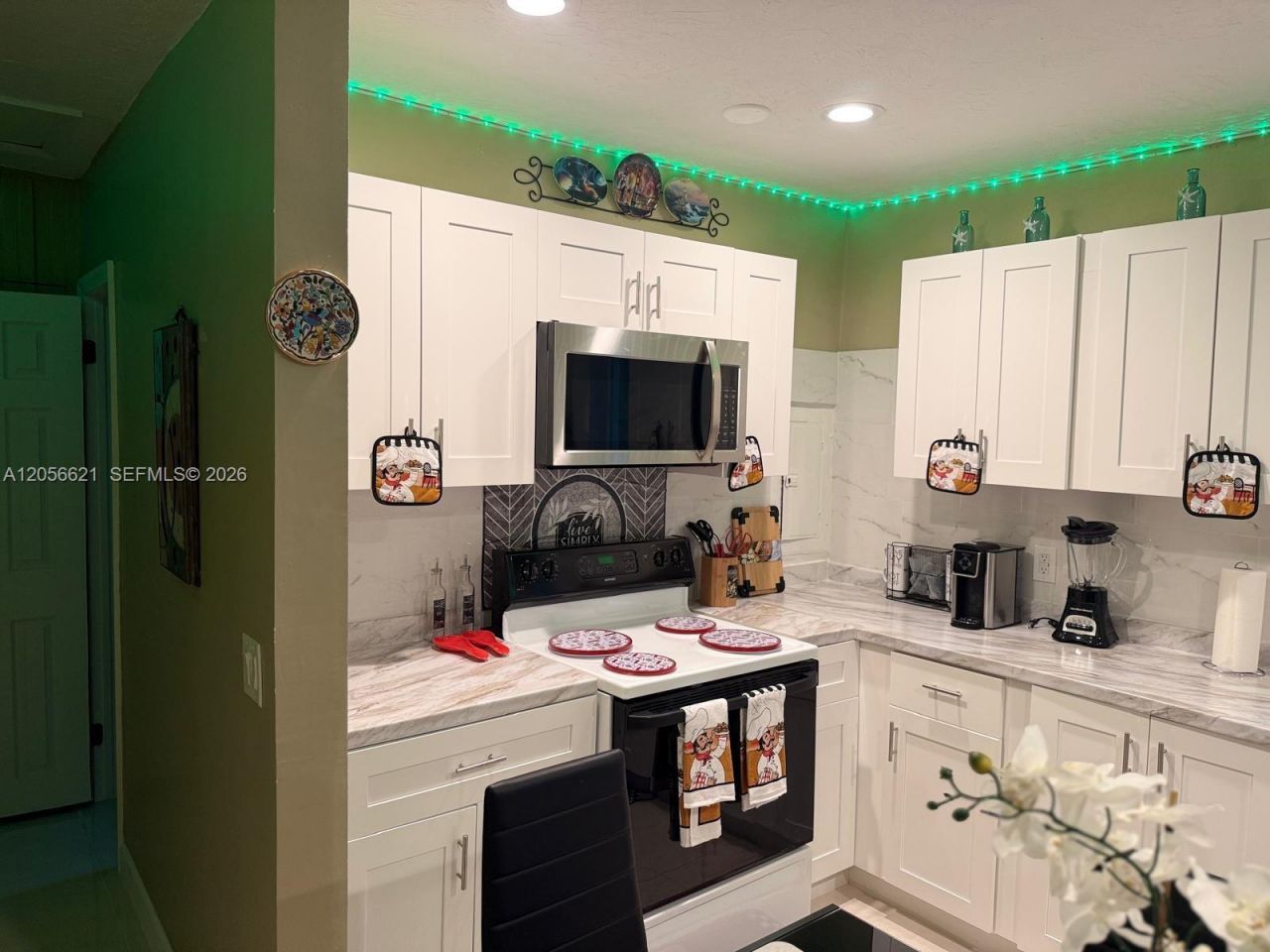 940 NE 155th Ter, Unit 940, North Miami Beach, FL 33162 Photo