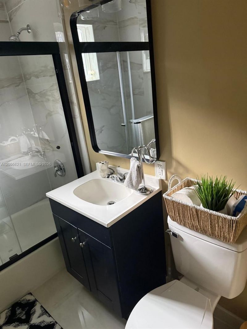 940 NE 155th Ter, Unit 940, North Miami Beach, FL 33162 Photo