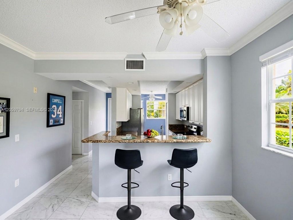 26 Royal Palm Way , Unit 201, Boca Raton, FL 33432 Photo