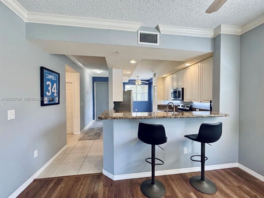 26 Royal Palm Way , Unit 201, Boca Raton, FL 33432 Photo