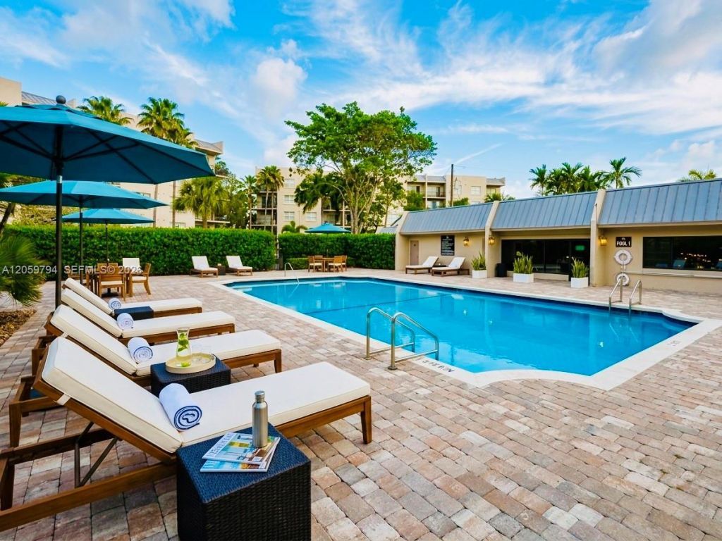 26 Royal Palm Way , Unit 201, Boca Raton, FL 33432 Photo