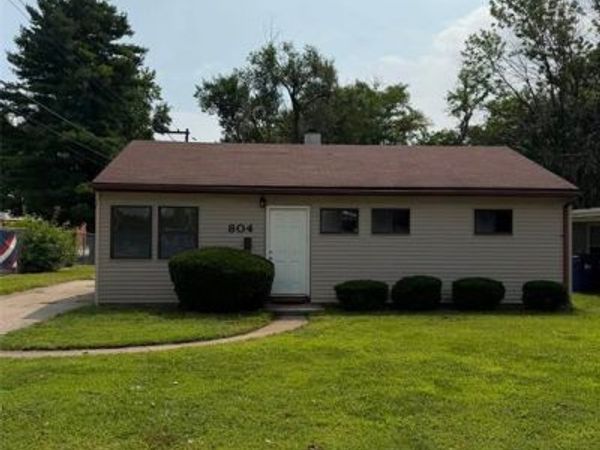 804 Royal Heights Road , Belleville, IL 62226