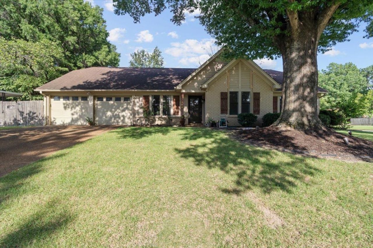 2488 Tarbet Dr, Memphis, TN 38119 Main Photo