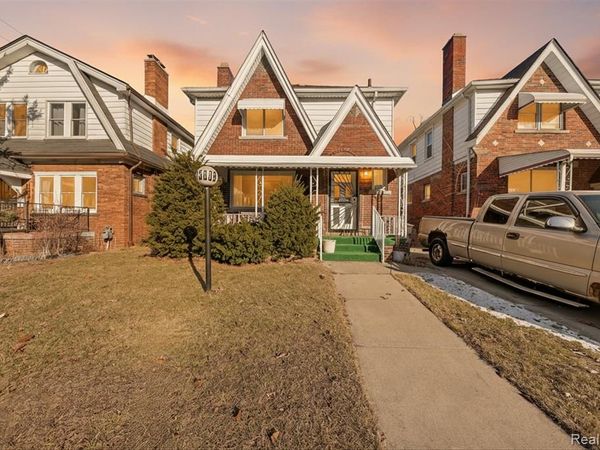 15888 Ohio Street , Detroit, MI 48238