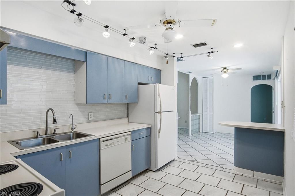 330 Wilson Blvd S, Naples, FL 34117 Photo
