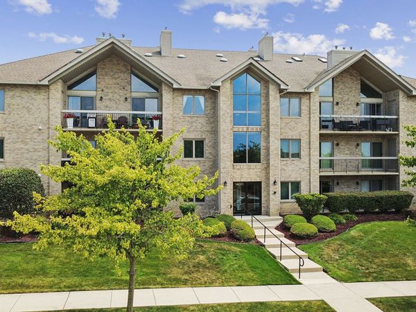 14011 Norwich Lane , Unit 303, Orland Park, IL 60467