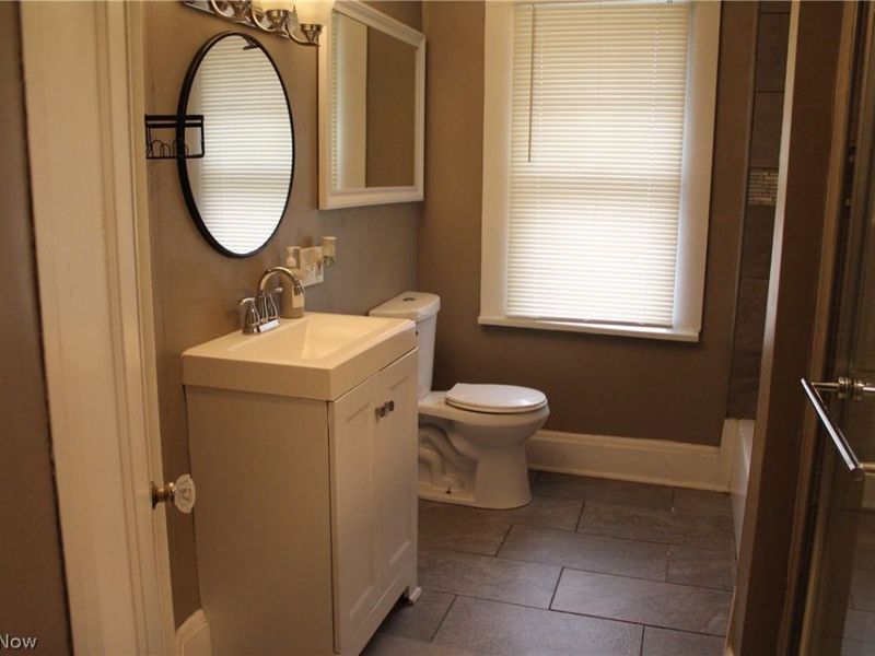 9501 Shakespeare Parkway, Cleveland, OH 44108 Photo 4