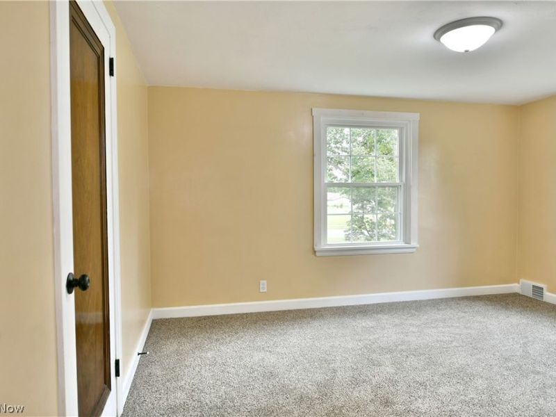 471 N Main Street, Poland, OH 44514 Photo 27