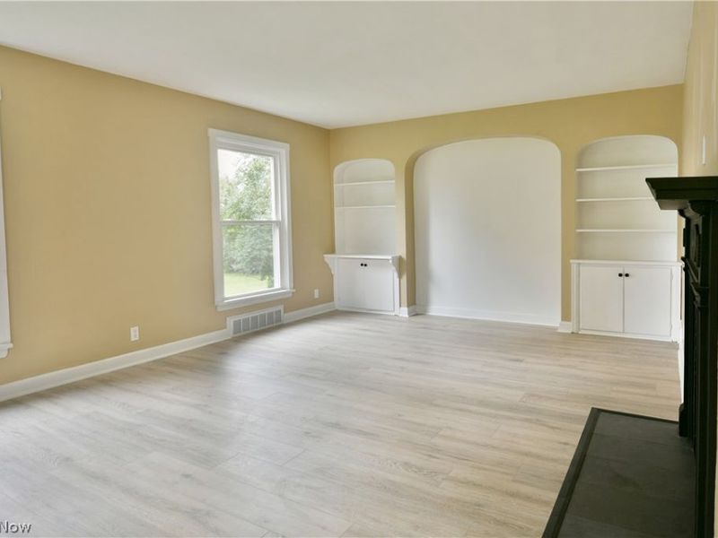 471 N Main Street, Poland, OH 44514 Photo 8