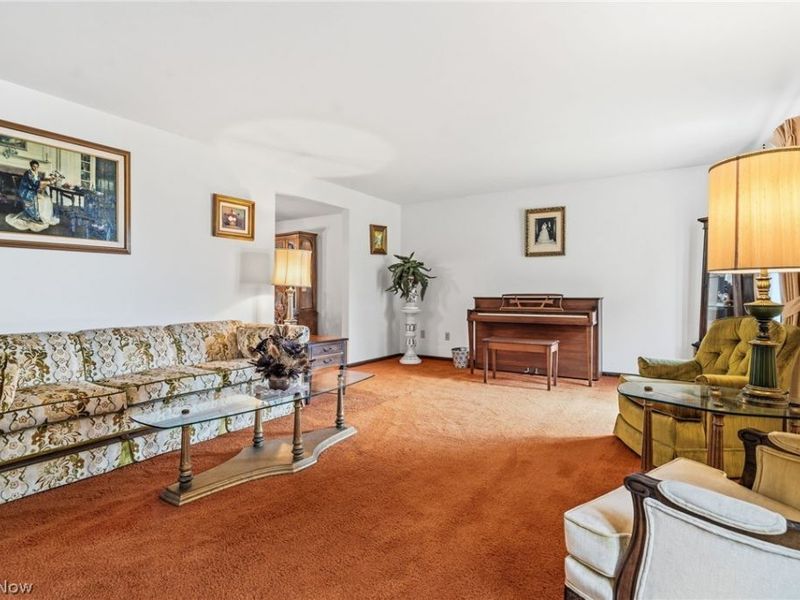 5525 Glenhill Avenue NE, Canton, OH 44721 Photo 10