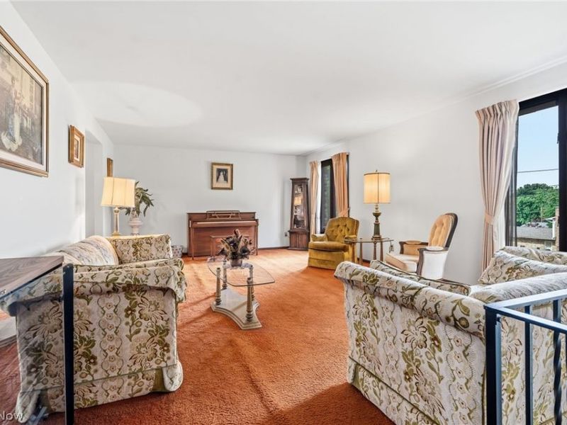 5525 Glenhill Avenue NE, Canton, OH 44721 Photo 9