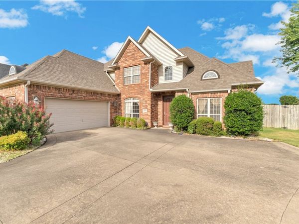 5213 42nd Street , Rogers, AR 72758