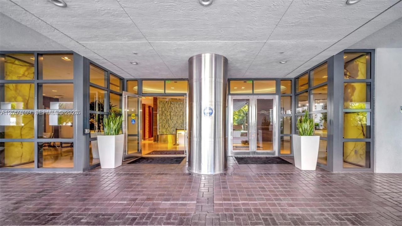 1330 West Ave , Unit 2601, Miami Beach, FL 33139 Photo