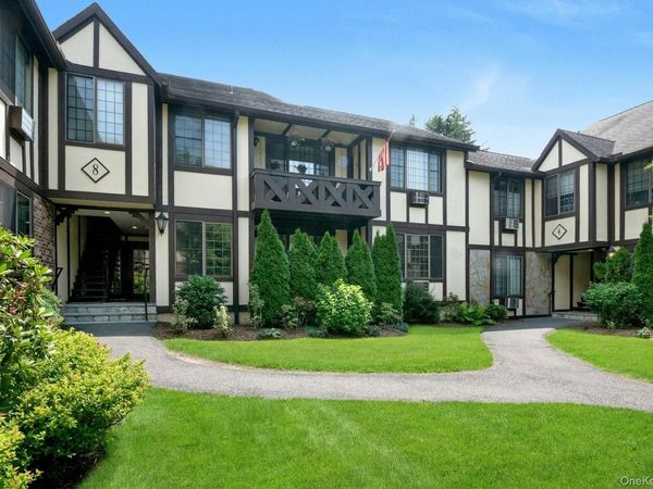 8 Foxwood Drive , Unit 4, Pleasantville, NY 10570
