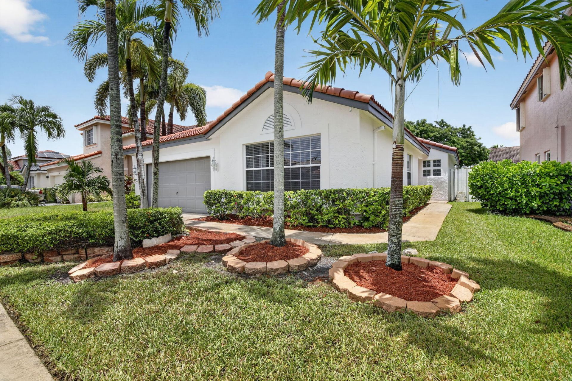 1371 SW 181st Avenue, Pembroke Pines, FL 33029 Photo