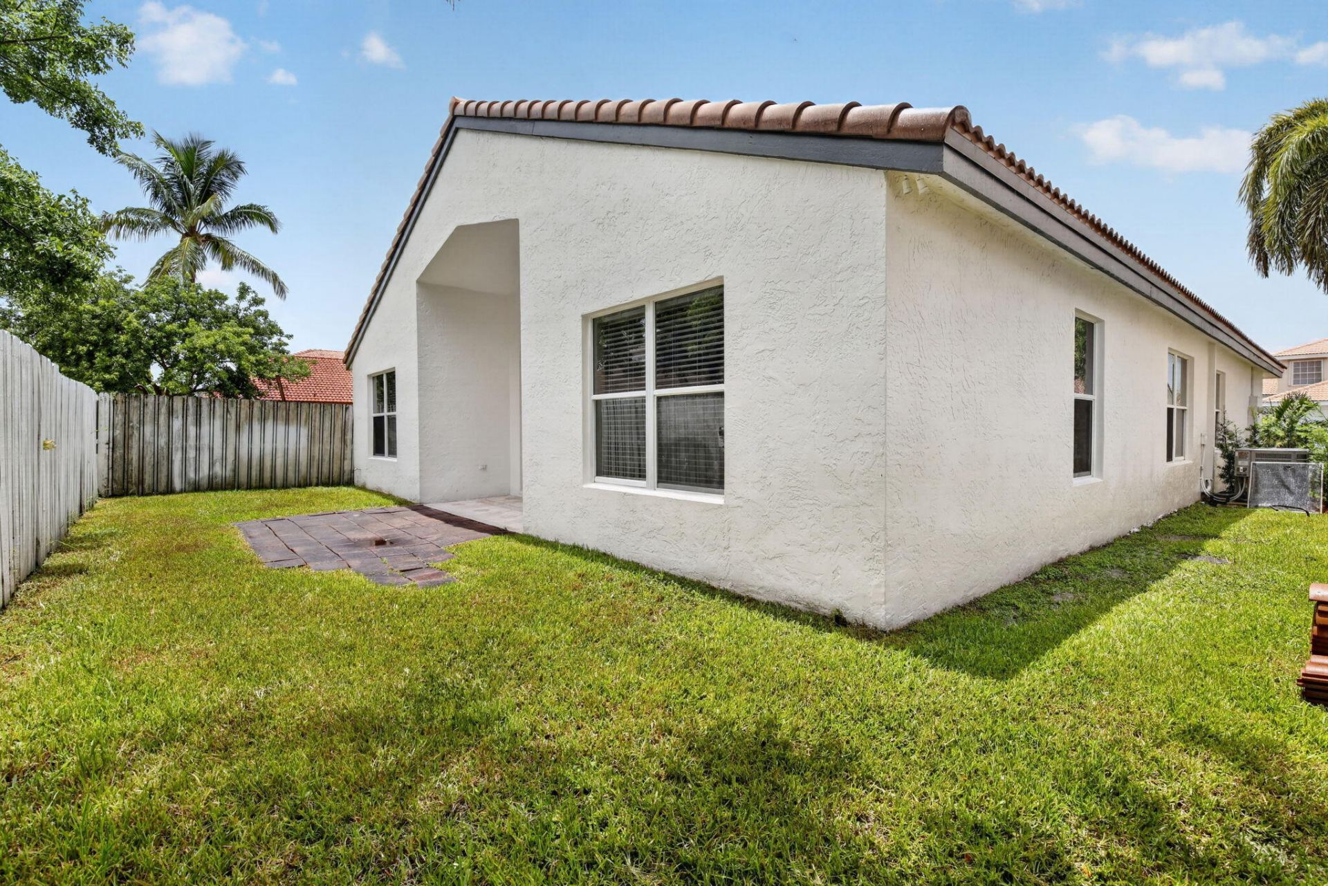 1371 SW 181st Avenue, Pembroke Pines, FL 33029 Photo