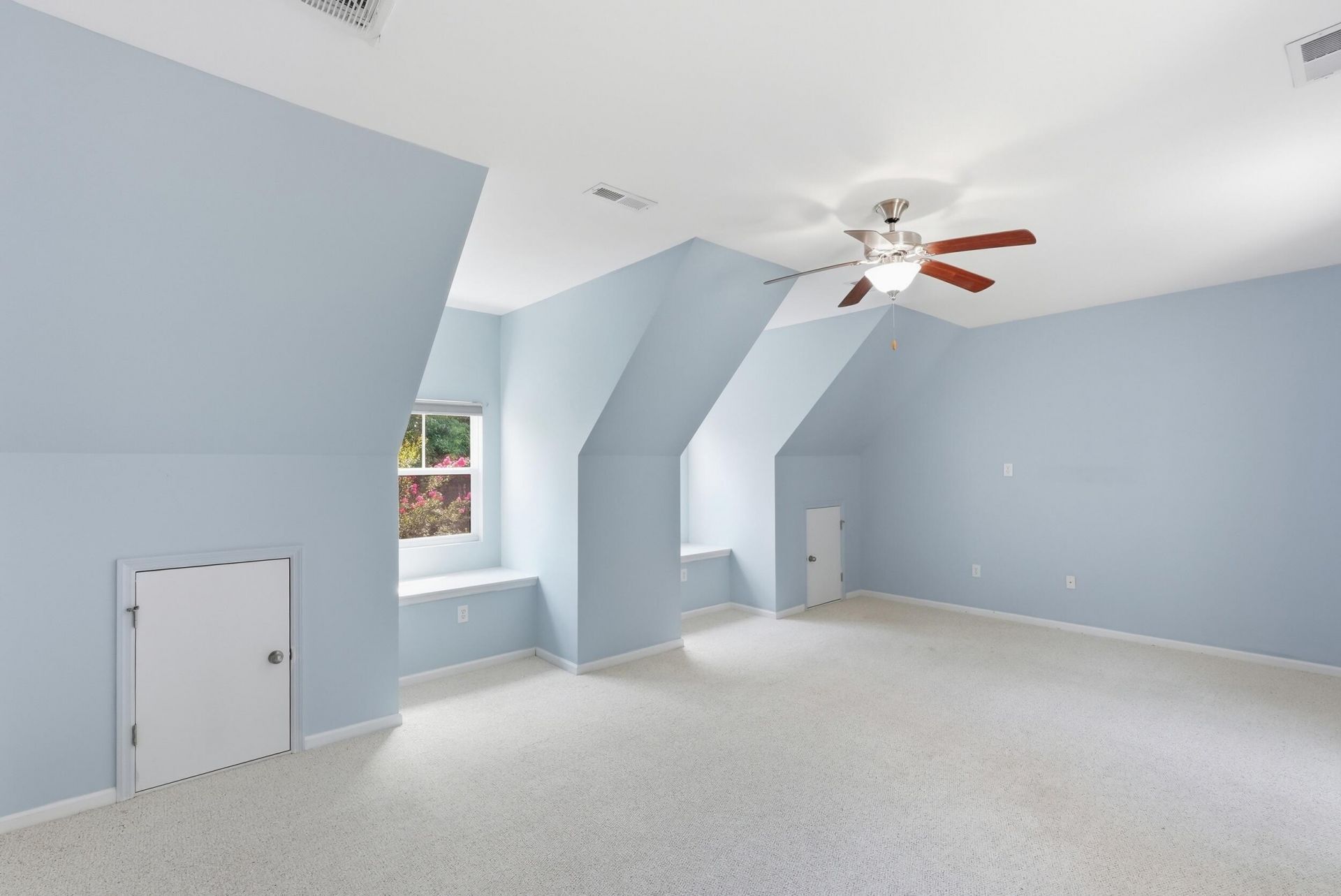 1244 Segar Street Photo 24