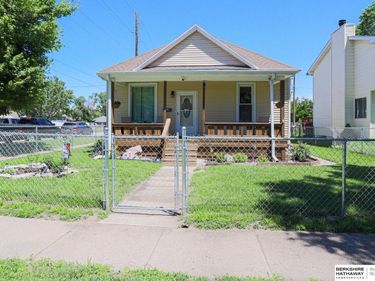 2830 AVE D Avenue, Council Bluffs, IA 51501