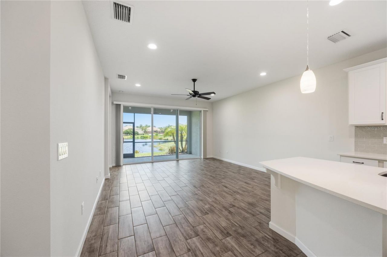 8621 Rain Song Road, Sarasota, FL 34238 Photo