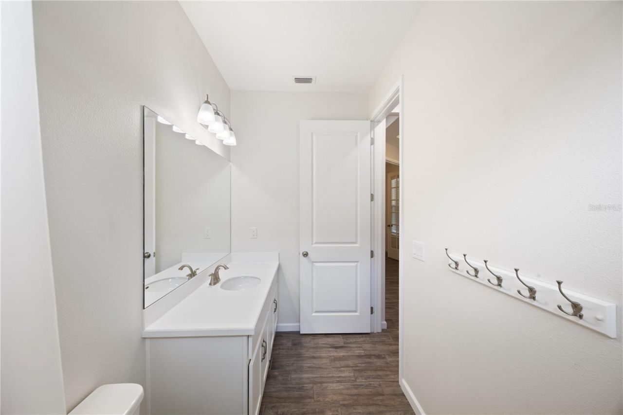 8621 Rain Song Road, Sarasota, FL 34238 Photo