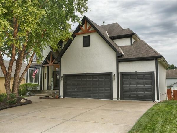 2297 W Cothrell Street, Olathe, KS 66061