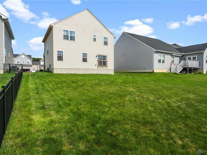 169 Cresting Road, Fairborn, OH 45324 Photo 5